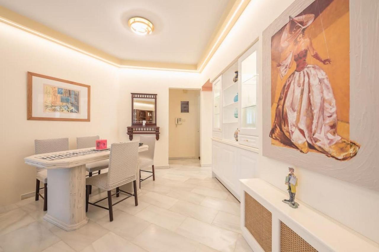 Central 3Br Apartment Next To Panormou Metro! アテネ エクステリア 写真