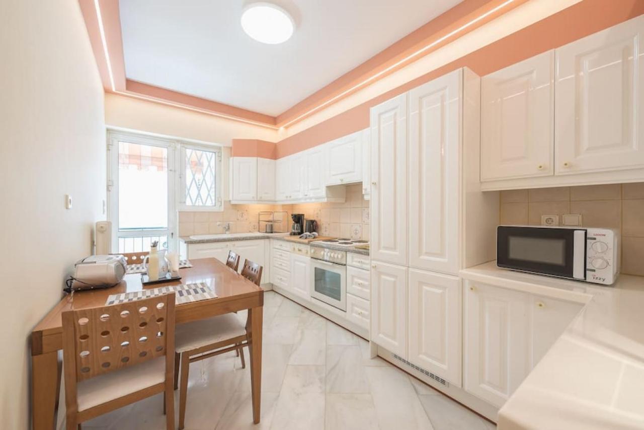 Central 3Br Apartment Next To Panormou Metro! アテネ エクステリア 写真
